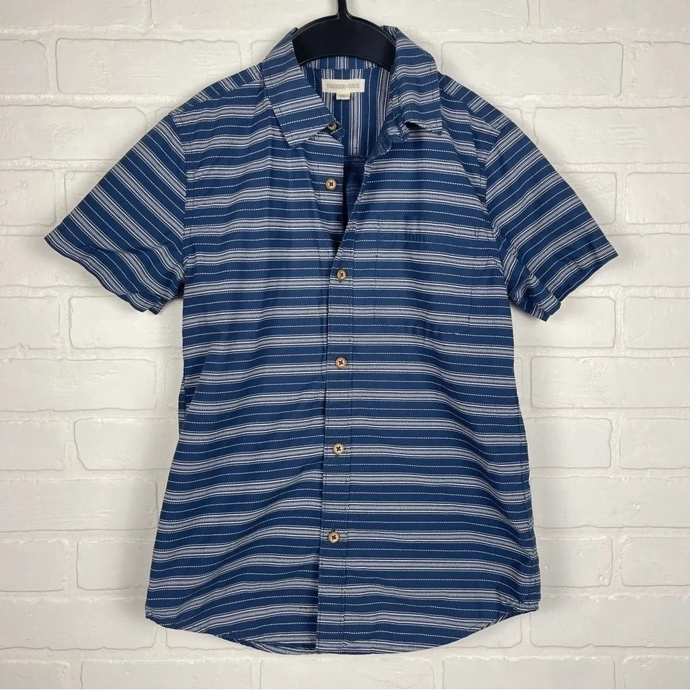 Tucker + Tate Short sleeve button down shirt blue white stripe size Large 10/12